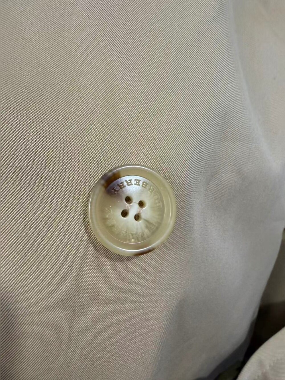 Burberry Beige Classic Double-Breasted Trench Coat with Belt - Picture 12 of 15